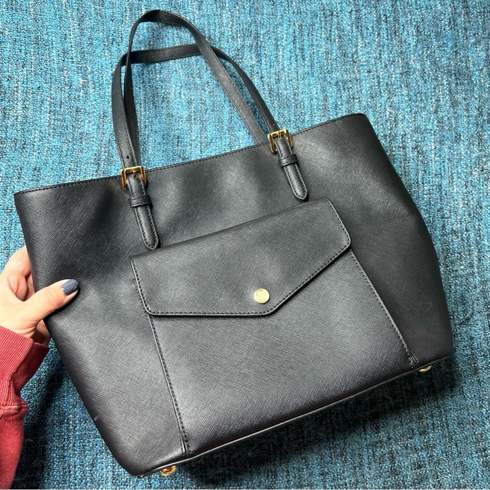 Michael Kors Jet Set Pocket Front Tote Bag in Black